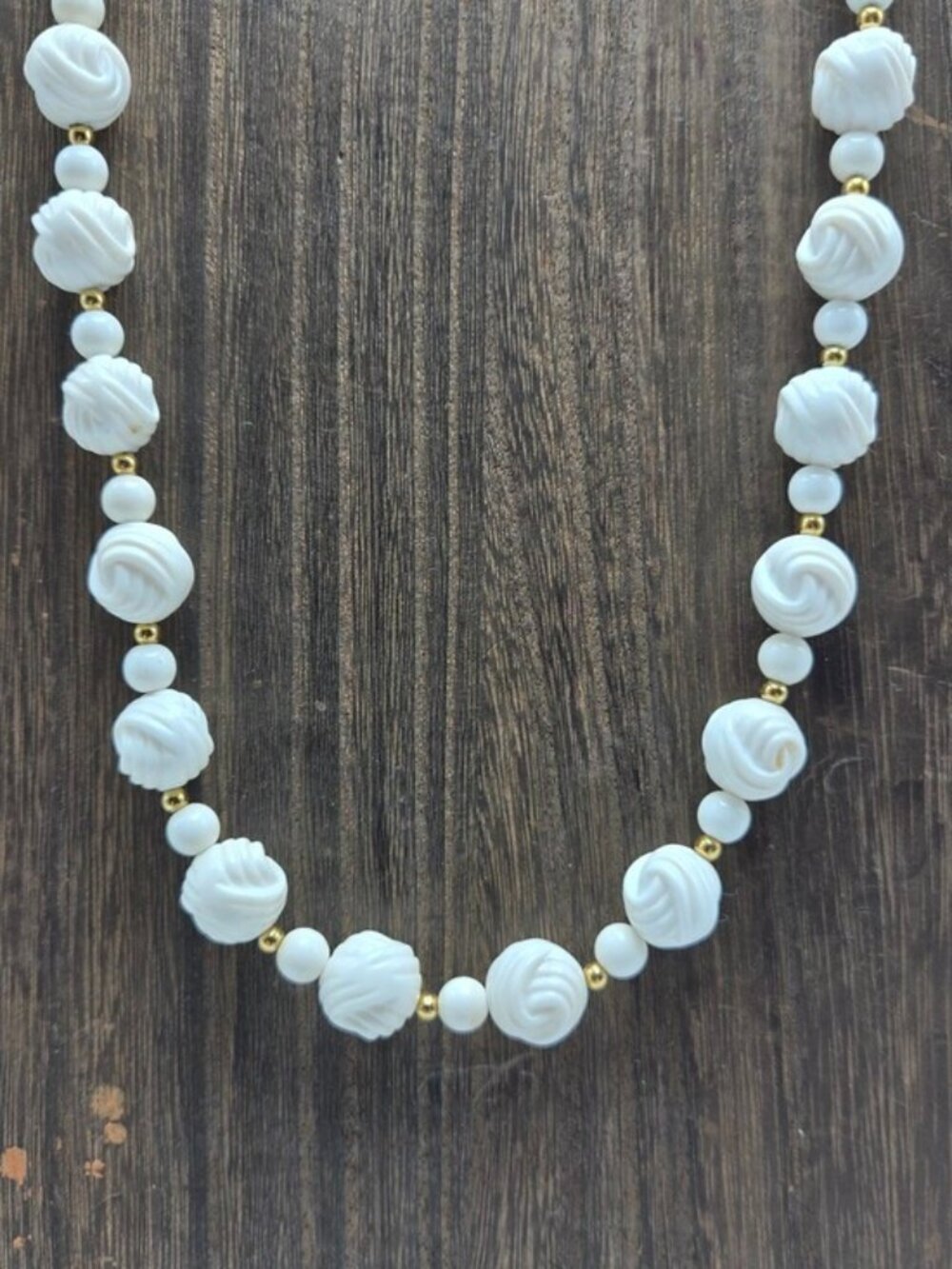 Avon 1983 Bermuda Collection Necklace White Sculptured Beads Single Strand Vtg